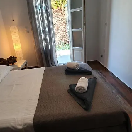 Inos House