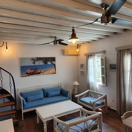 Inos House Holiday home